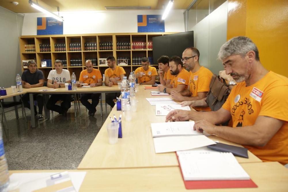Reunión de los trabajadores de Vesuvius con SASEC