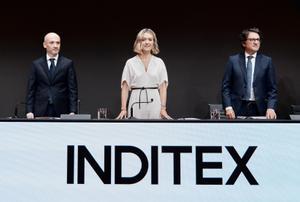 Archivo - La presidenta de Inditex, Marta Ortega y el consejero Oscar  García Maceiras en la Junta General de Accionistas de la compañía