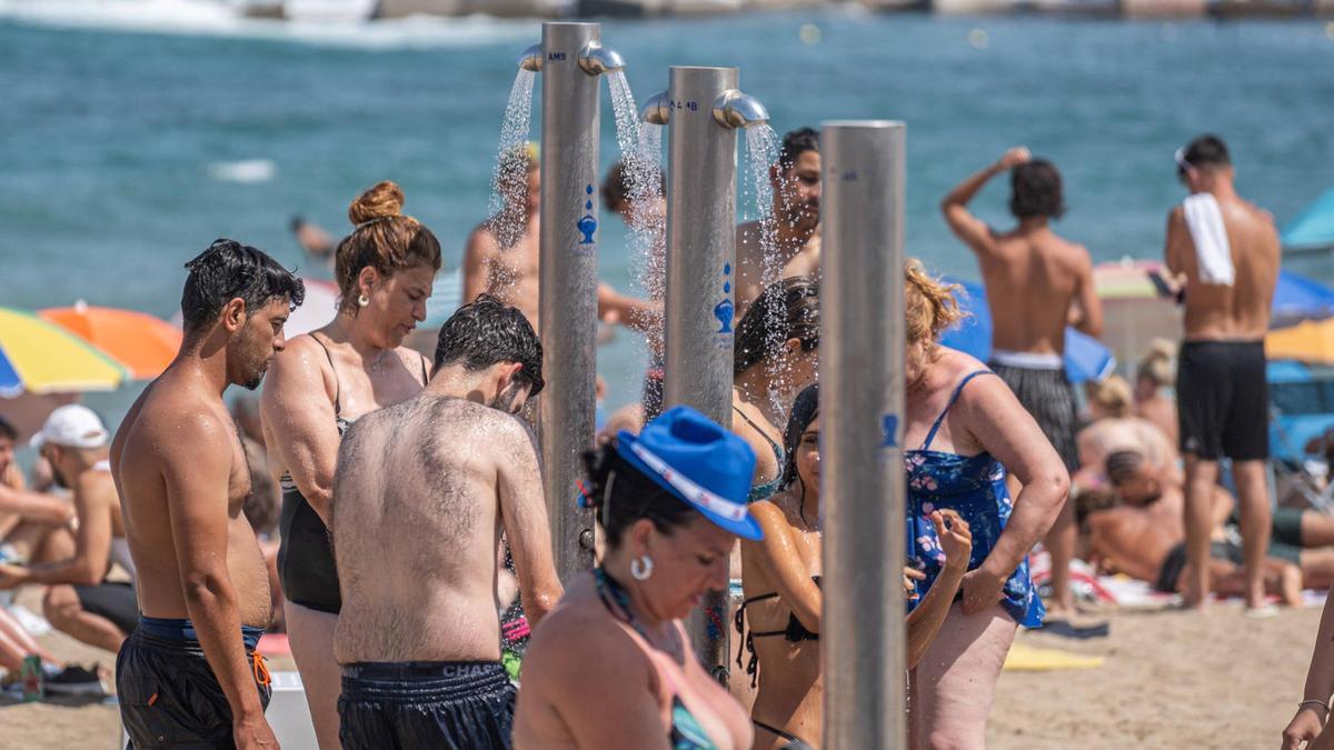 Barcelona enfrenta una intensa ola de calor: temperaturas récord y alertas por altas temperaturas