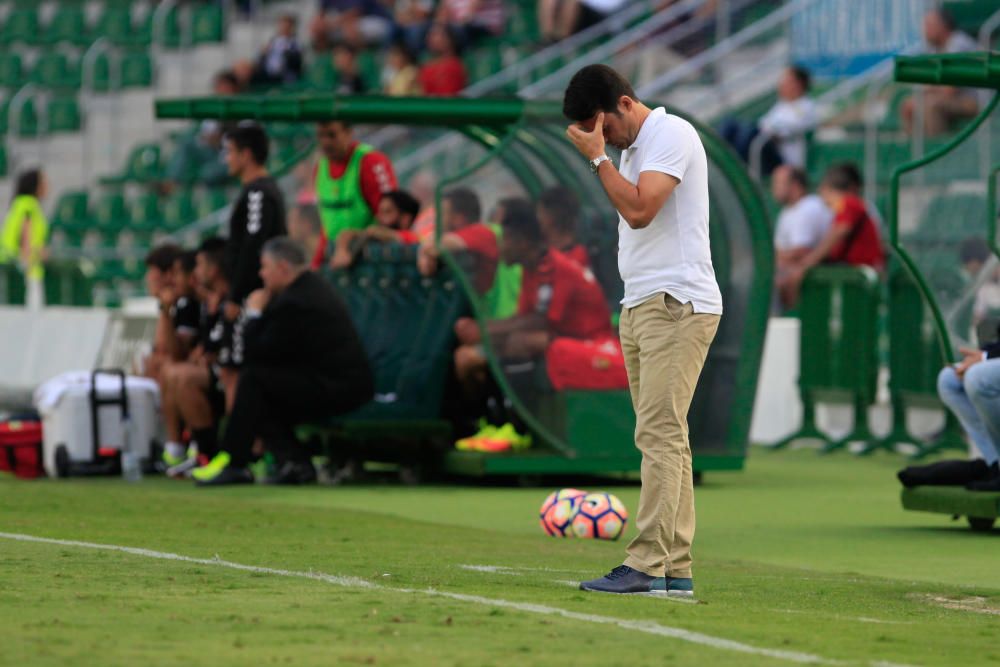 Elche y Nàstic empatan en el Martínez Valero