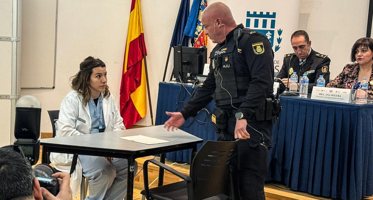 Recreación de una posible situación de tensión durante la jornada formativa.