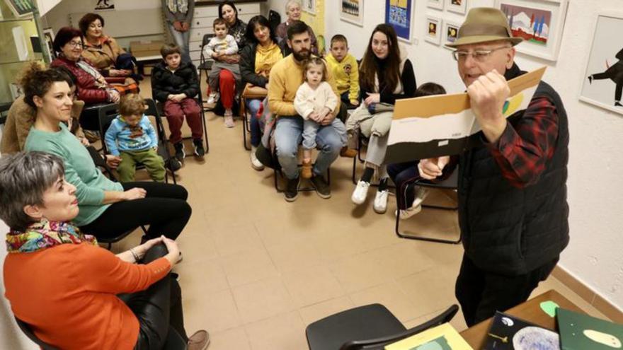 Una sesión de cuentos con Ana Capilla y Paco Abril