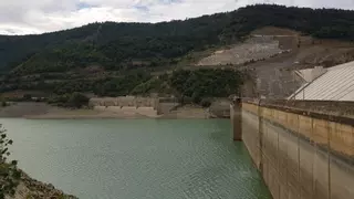 Muere un hombre en el embalse de Yesa ahogado mientras practicaba actividades acuáticas