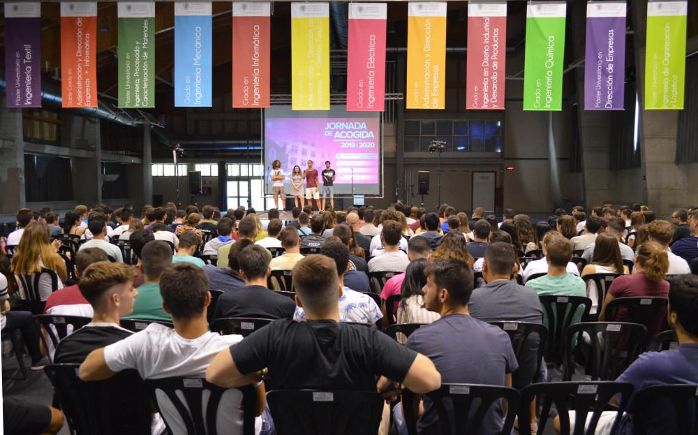 Acto de acogida en el Campus de Alcoy