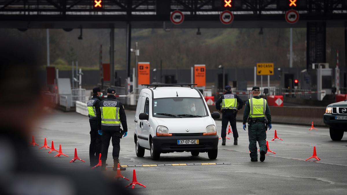 Control en la frontera entre España y Francia