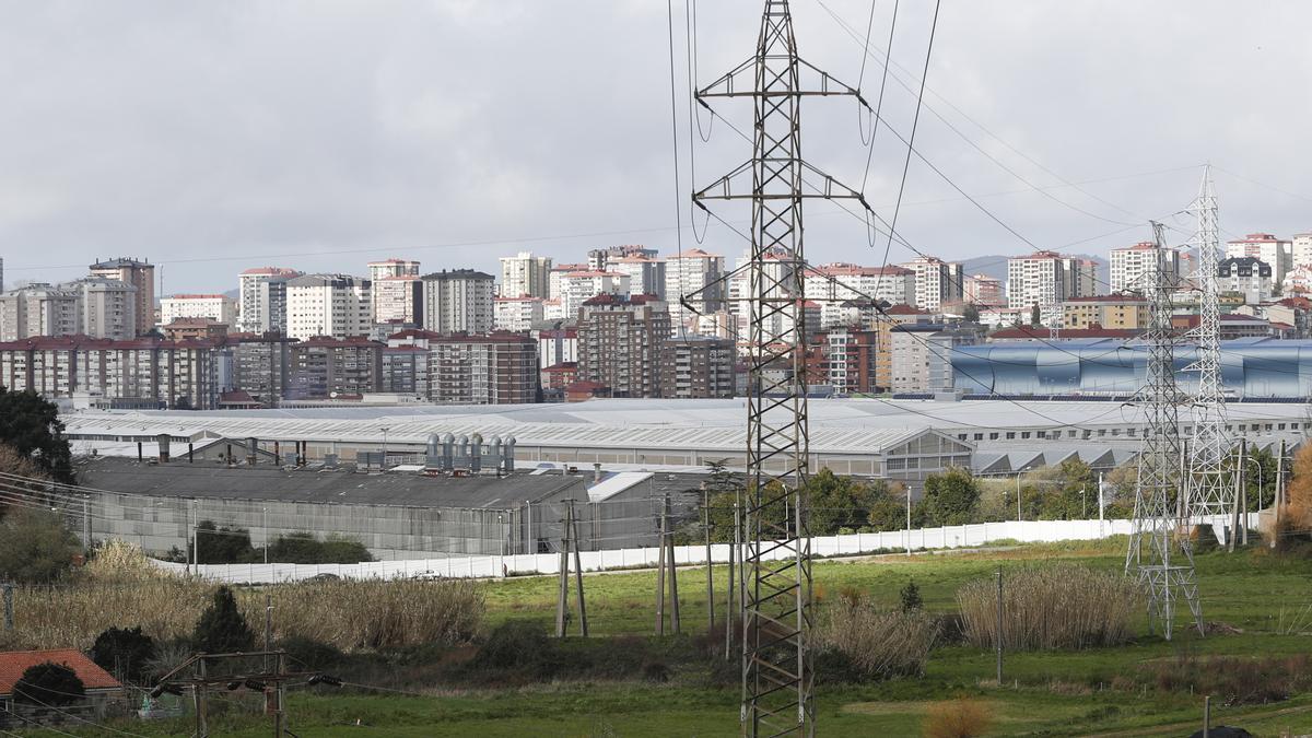 Torres eléctricas que suministran a Balaídos.