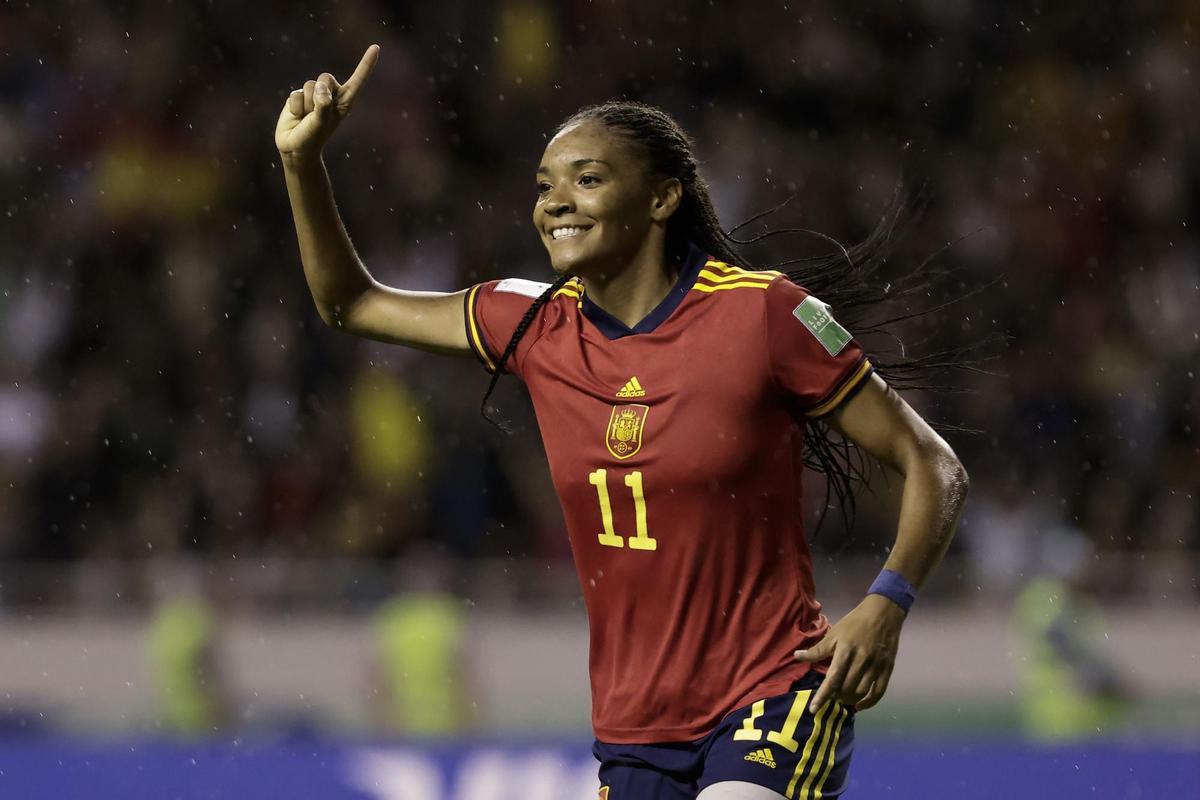 AMDEP6021. SAN JOSÉ (COSTA RICA), 28/08/2022.- Salma Paralluelo de España celebra su gol hoy, en la final de la Copa Mundial Femenina Sub-20 entre España y Japón, en el estadio Nacional en San José (Costa Rica). EFE/Jeffrey Arguedas