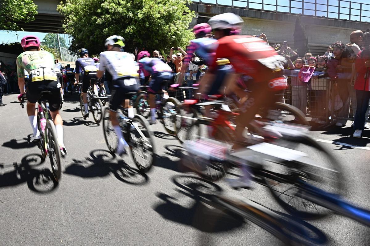 La etapa 4 del Giro de Italia 2026, en imágenes. La etapa 4 del Giro de Italia 2026, en imágenes.