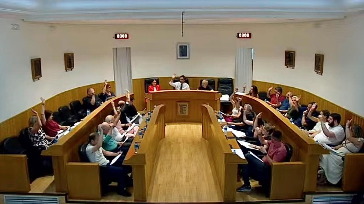 El pleno vota por unanimidad la declaración institucional para un pacto de Estado ante los incendios.