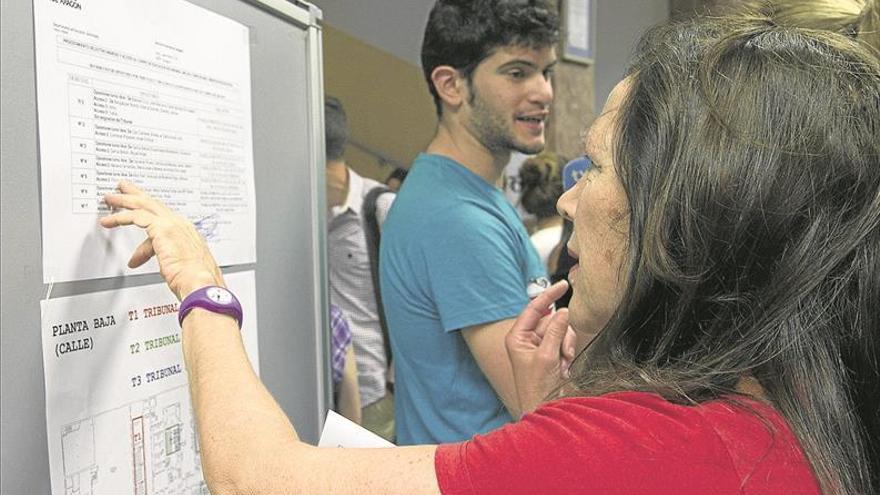 El acto de presentación a las listas extraordinarias de docentes en Extremadura será los días 20 o 21 de mayo