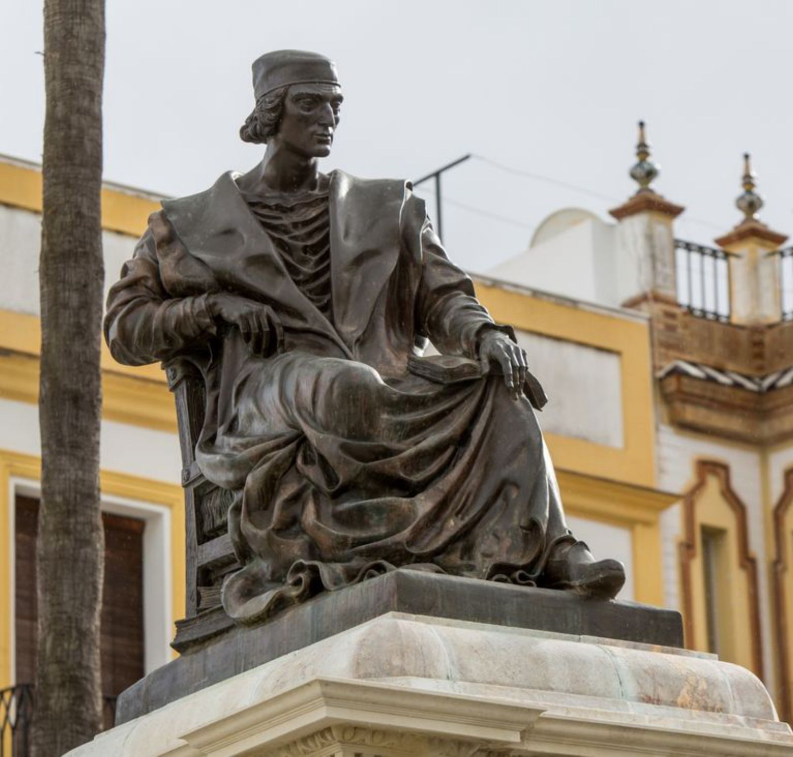 Monumento a Antonio de Nebrija en Lebrija (Sevilla).