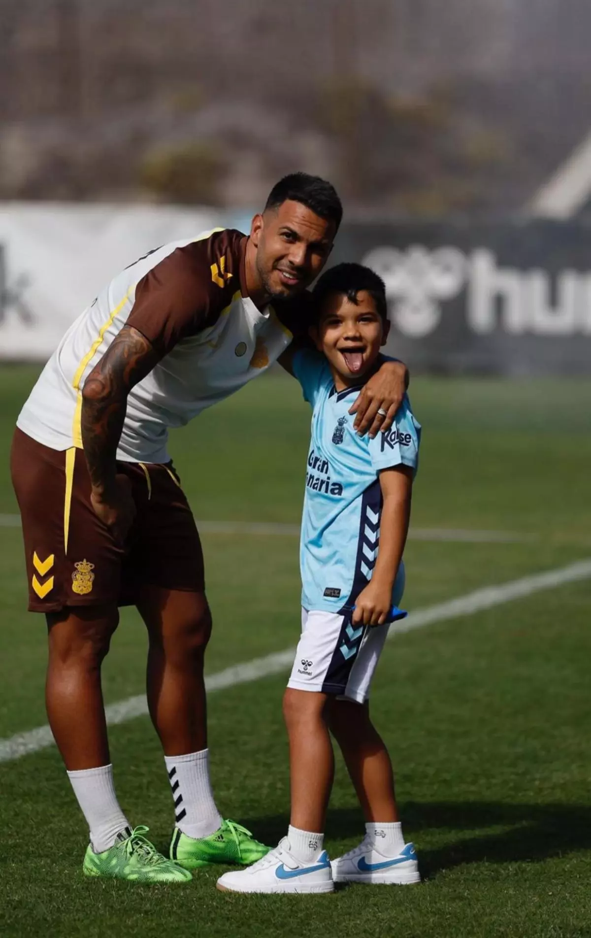 La UD Las Palmas retoma el 'vierismo': el guiño de Pedri, la devoción de Luis García por el '21'y un ascenso para su hijo Enzo