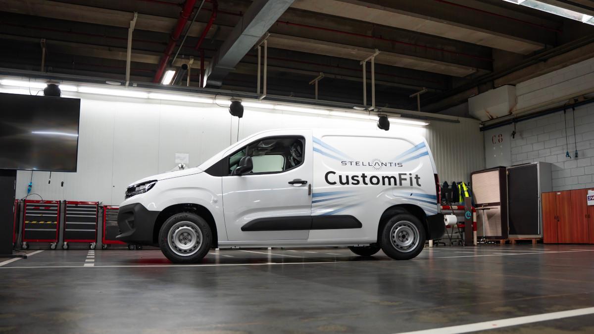 Stellantis lanza una campaña que ofrece vehículos eléctricos de batería a precio de diésel