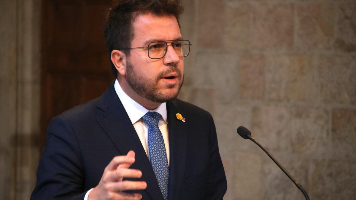 Primer pla de Pere Aragonès compareixent al Palau de la Generalitat per anunciar eleccions