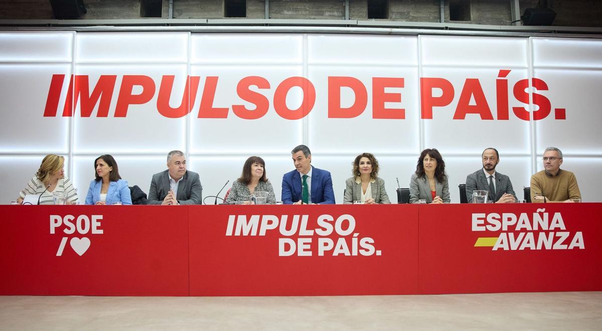 PSOE, ERC i Junts negocien al límit l’amnistia encallats en el terrorisme