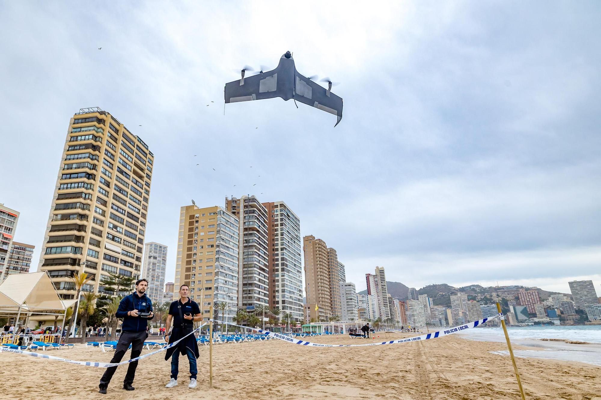 Prueba para gestionar el vuelo masivo de drones en Benidorm