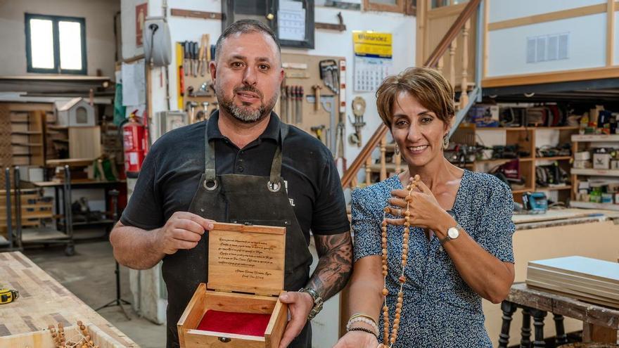 Mogán obsequiará al papa León XIV con un rosario elaborado con madera de aguacatero y pino canario