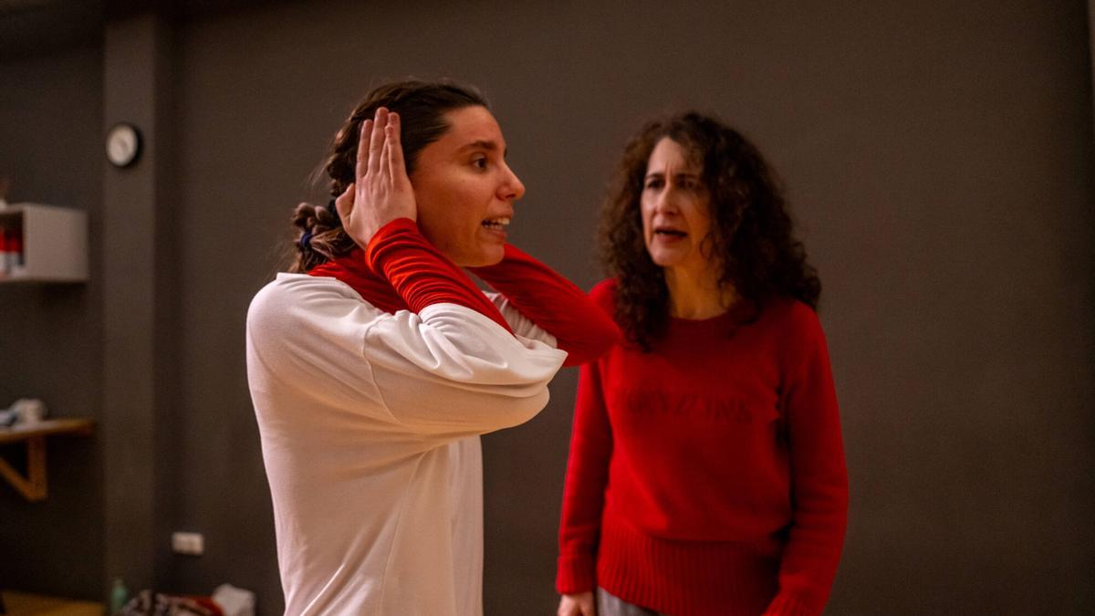 Ensayo en el Espai Philae, basado en el arte para despertar conciencia.