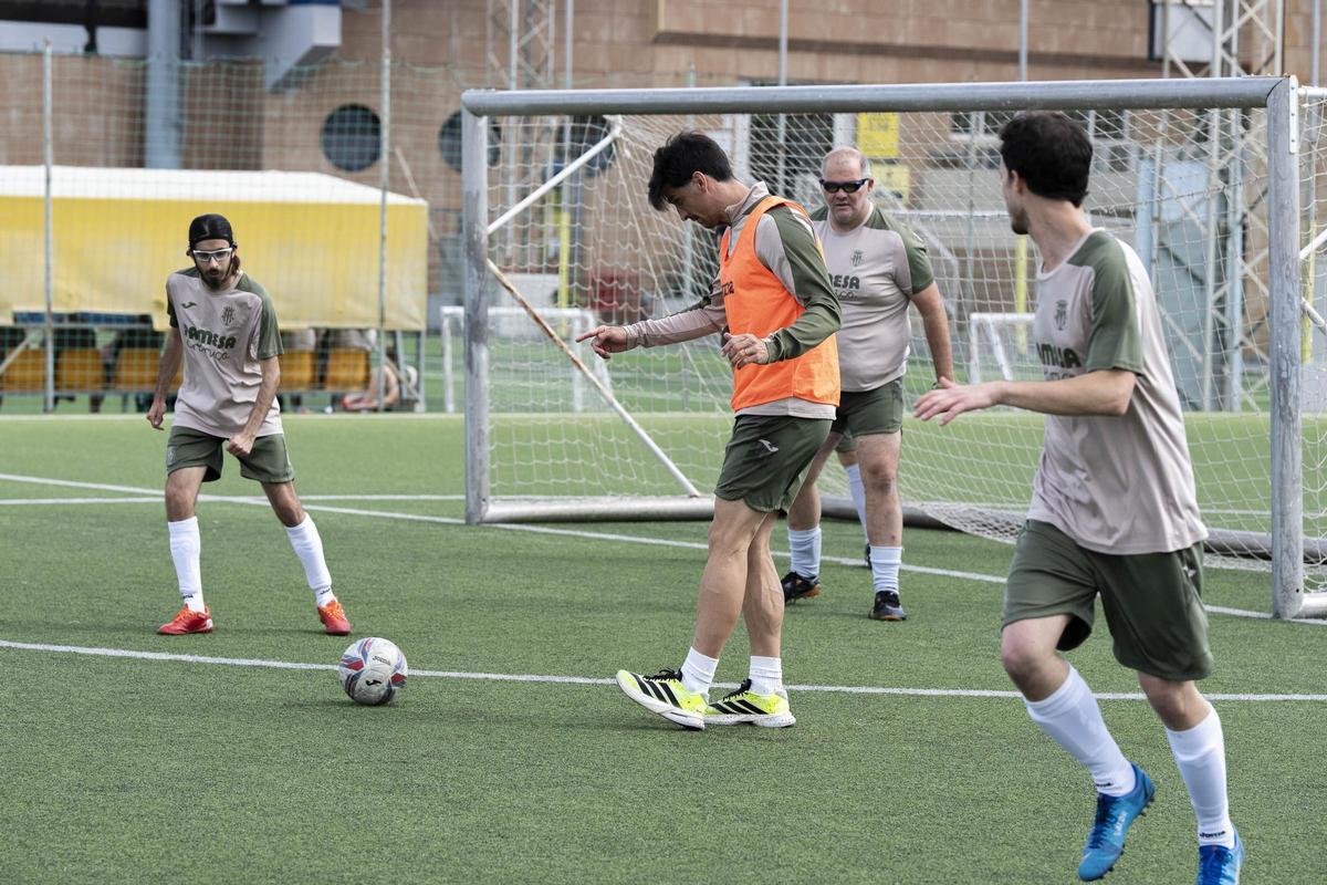 Gerard Moreno Equipo EDI Villarreal (7)