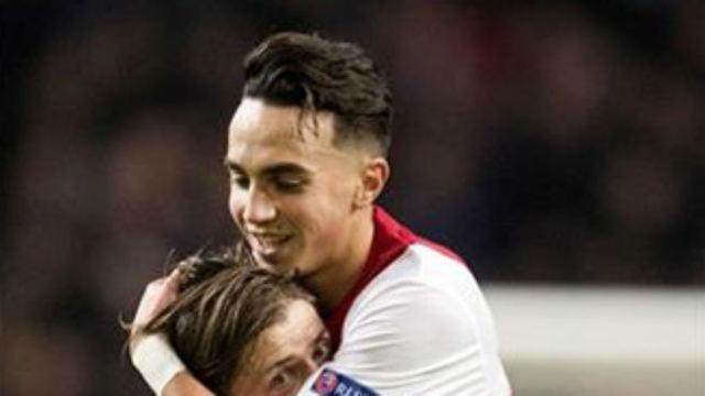 El día que Nouri se desplomó jugando con el Ajax