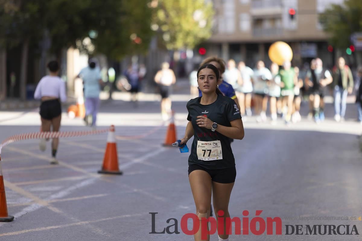 Carrera '10K Assota por ti' en Caravaca (salida y giro primera vuelta)