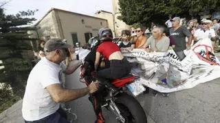 Vecinos cortan la carretera de la Serra contra las carreras ilegales de motos