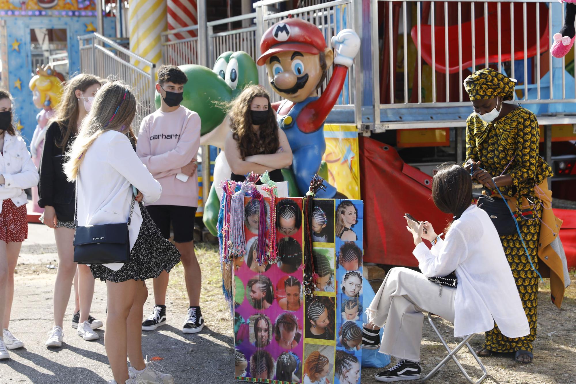 Arranca la diversión en las atracciones de Naval Gijón