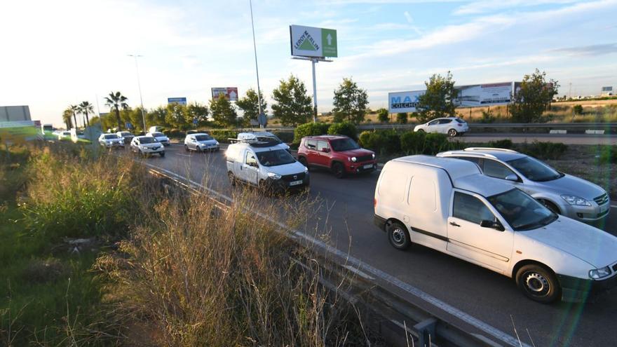 Vuelven los atascos a Castellón y el tráfico supera los niveles prepandemia