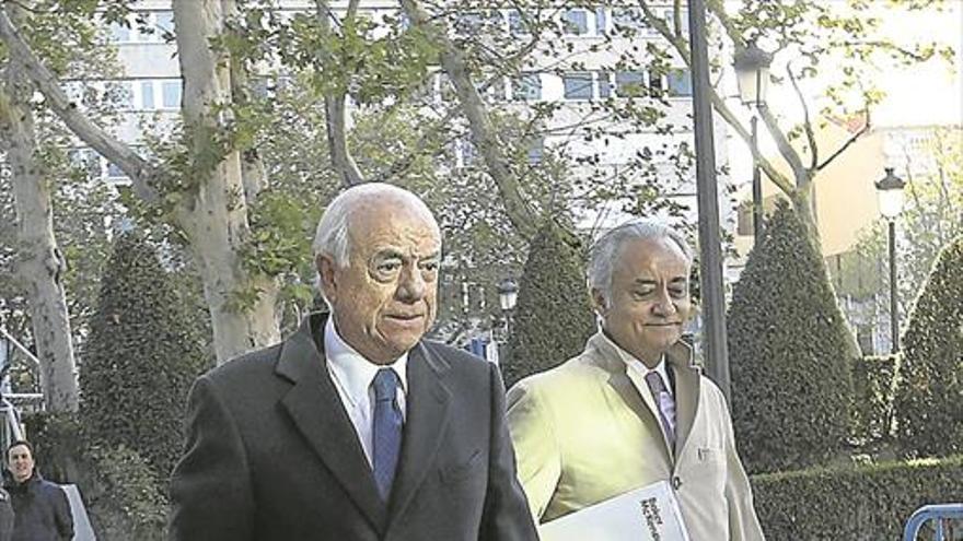 González se desvincula de irregularidades en el BBVA