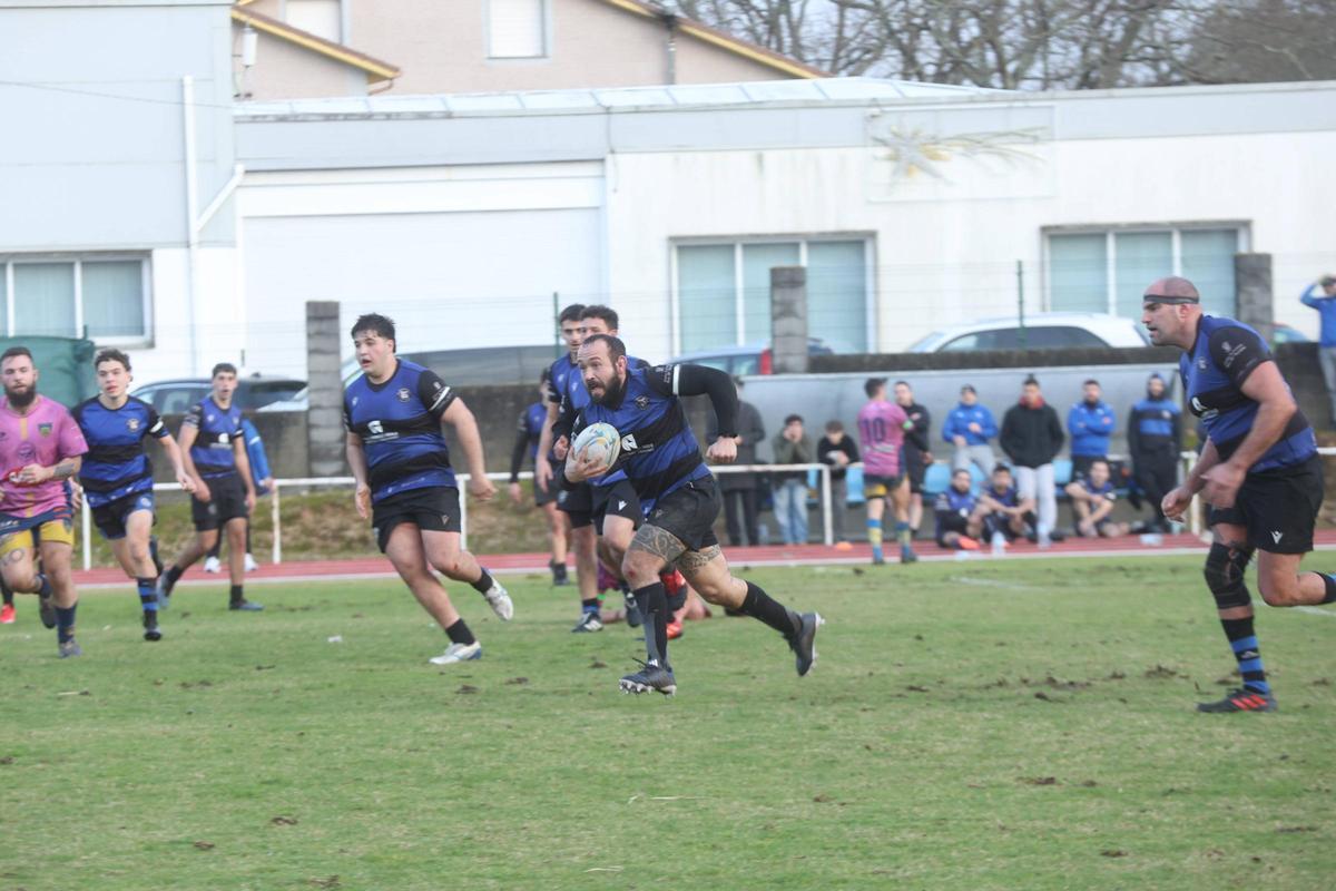 Os Ingleses disputa esta tarde un duelo clave.