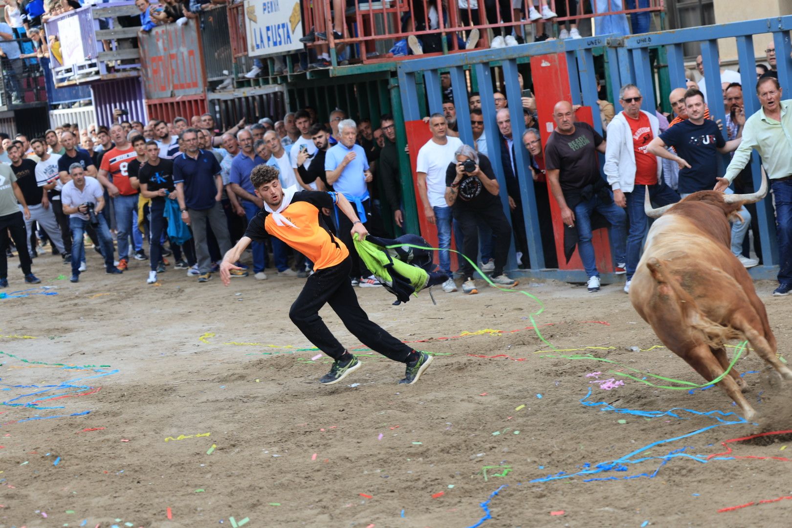 Fotos de la tarde taurina del jueves de las fiestas de Sant Pasqual en Vila-real