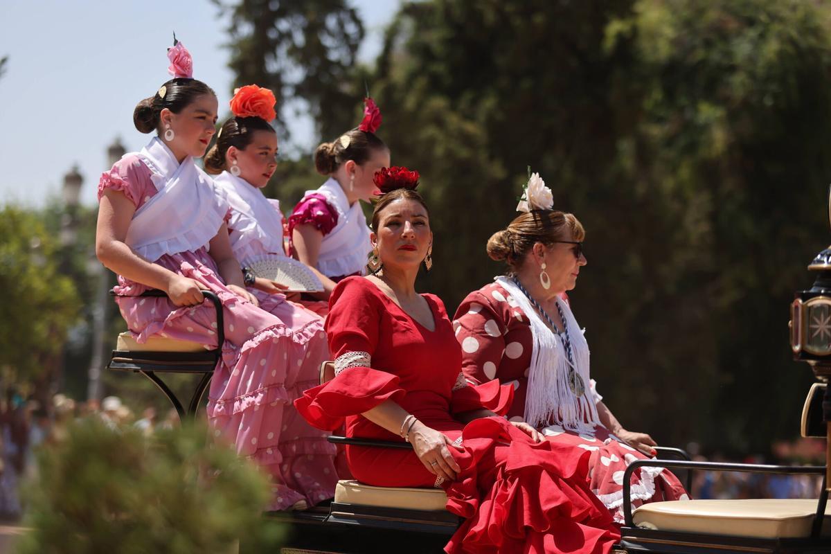 El arte ecuestre toma los Jardines del Alcázar de los Reyes Cristianos para dar el pistoletazo de salida a la Feria de Nuestra Señora de la Salud