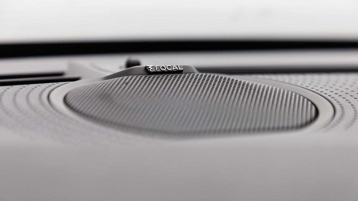 Peugeot 308 con sistema Hi Fi Focal Premium