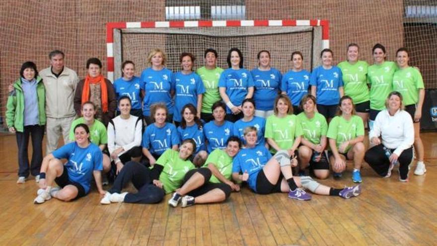 Las veteranas volvieron a reecontrarse en la cancha.