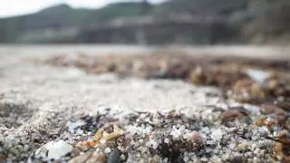 La Consellería do Mar envía a los municipios un protocolo contra los pellets de plástico