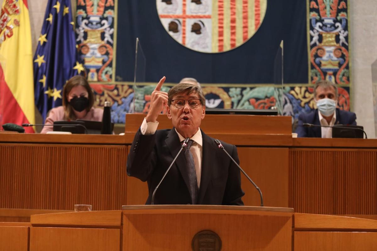 Arturo Aliaga, durante su intervención en el debate.