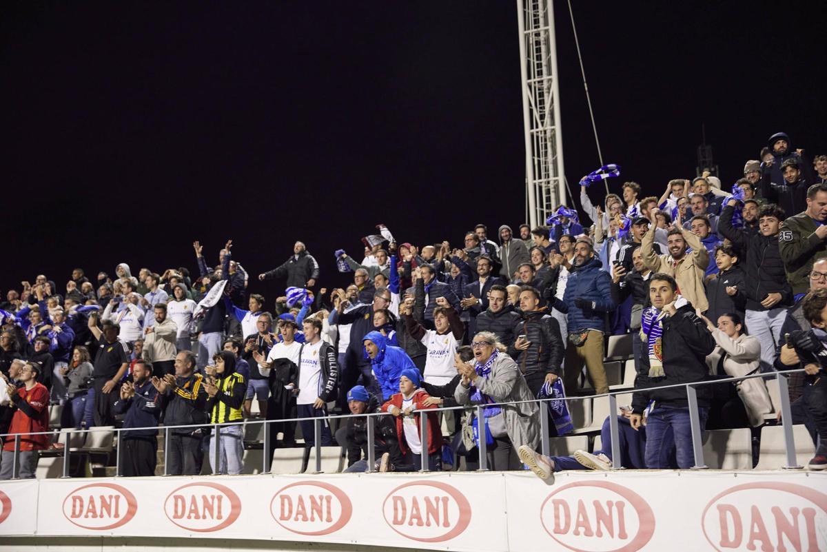 La afición del Real Zaragoza, en el partido ante L'Hospitalet