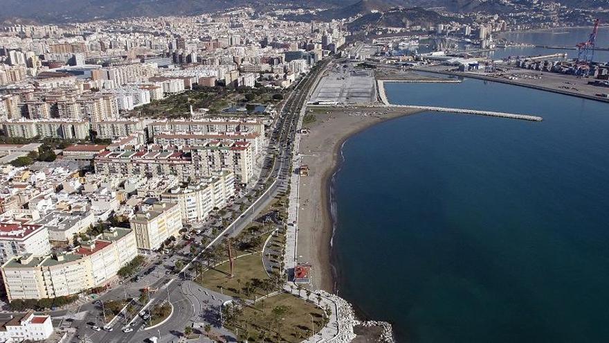 El Ayuntamiento busca suelo en los terrenos cercanos al mar del Paseo Marítimo de Poniente.