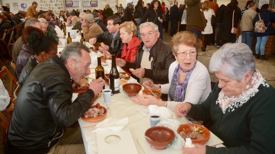 El Caldo de Mourente, &quot;estrella Michelín&quot; de las fiestas gastronómicas