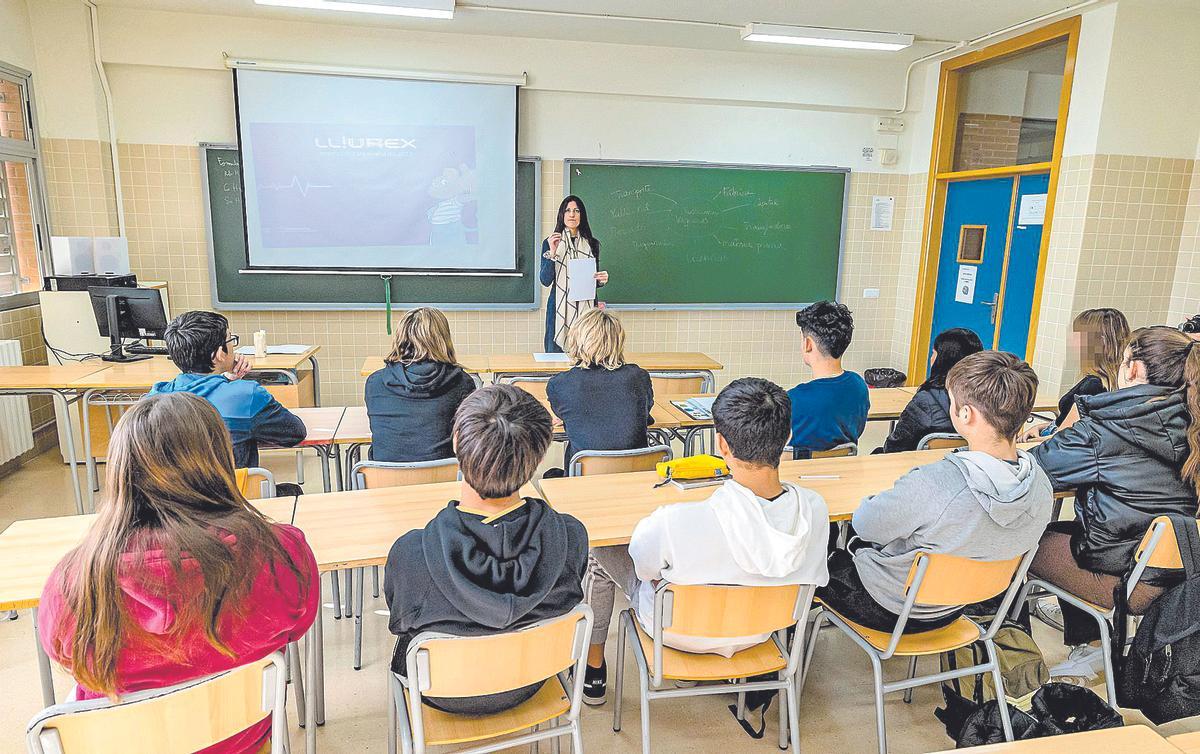 Talleres en un instituto de la provincia