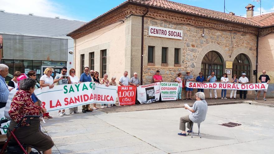 Los sayagueses insisten: 144 concentraciones en defensa de la sanidad pública