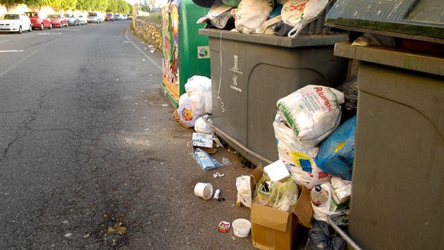 Huelga del servicio de recogida de basuras en Telde