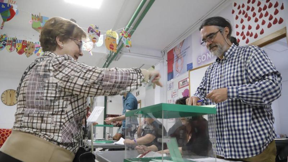 Córdoba capital vota para las elecciones andaluzas.