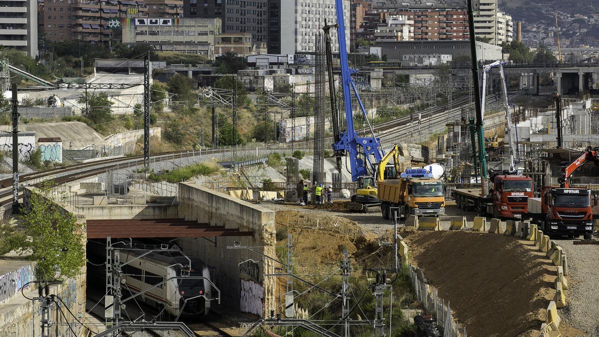 Obras en la estación de La Sagrera.