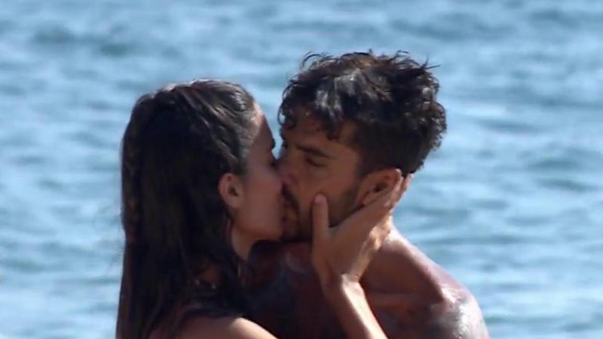 Claudia se entera en 'Supervivientes' si está o no embarazada