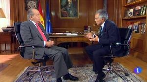 Jesús Hermida, amb el rei Joan Carles a la Zarzuela (TVE-1).