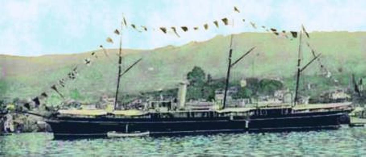 O ‘Urania’ en Vigo durante a campaña hidrográfica. | // ARQUIVO DO AUTOR