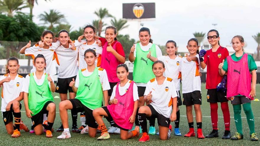 La Asociación de Clubes Europeos reconoce la integración del fútbol base femenino del Valencia CF