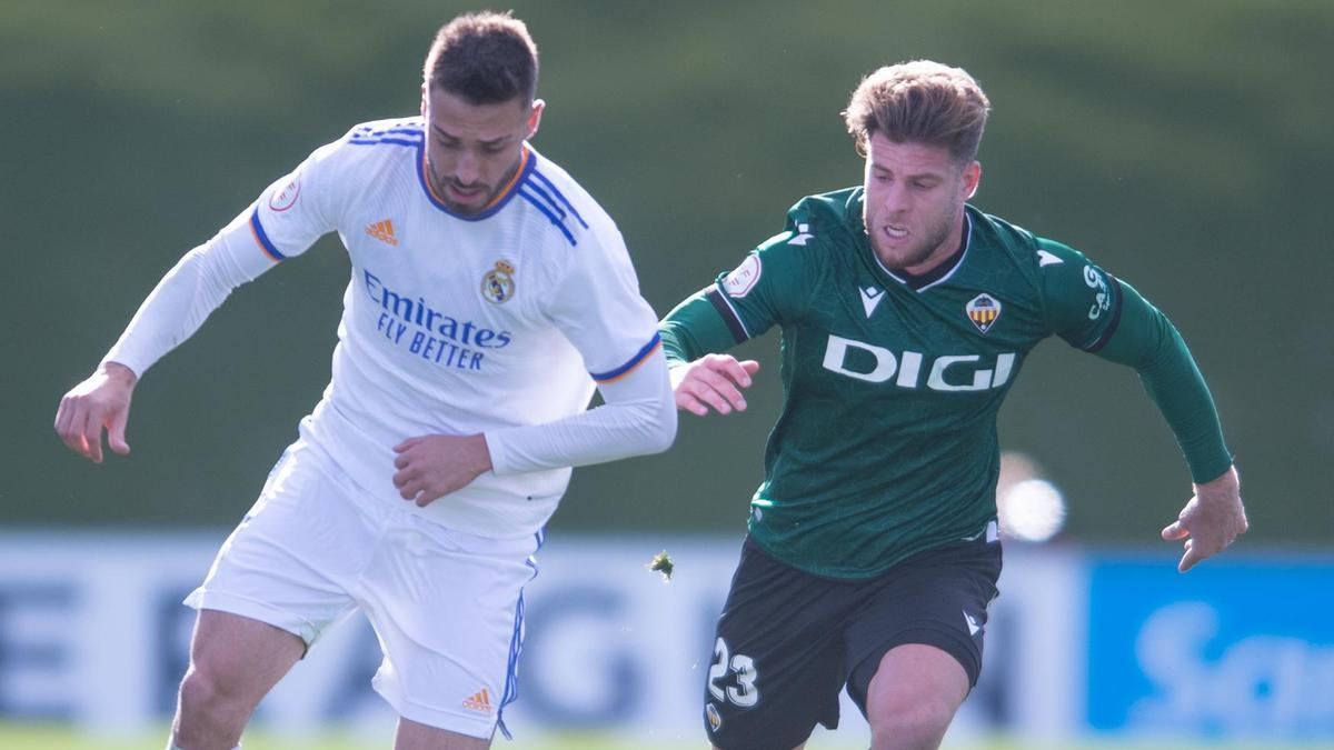 Mario Barco, en el encuentro contra el Madrid Castilla de la 2021/22.