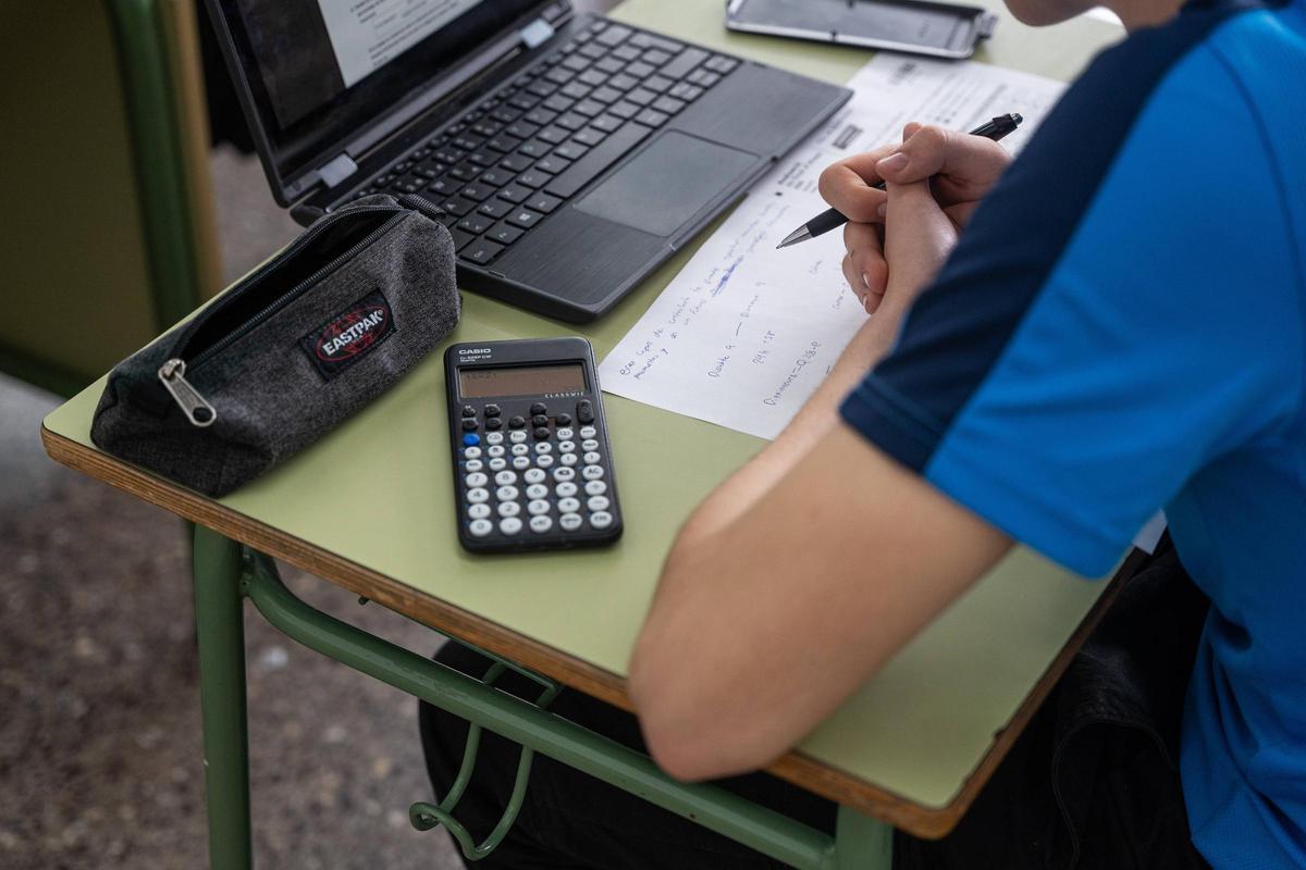 Alumno de secundaria en una escuela catalana el curso pasado.